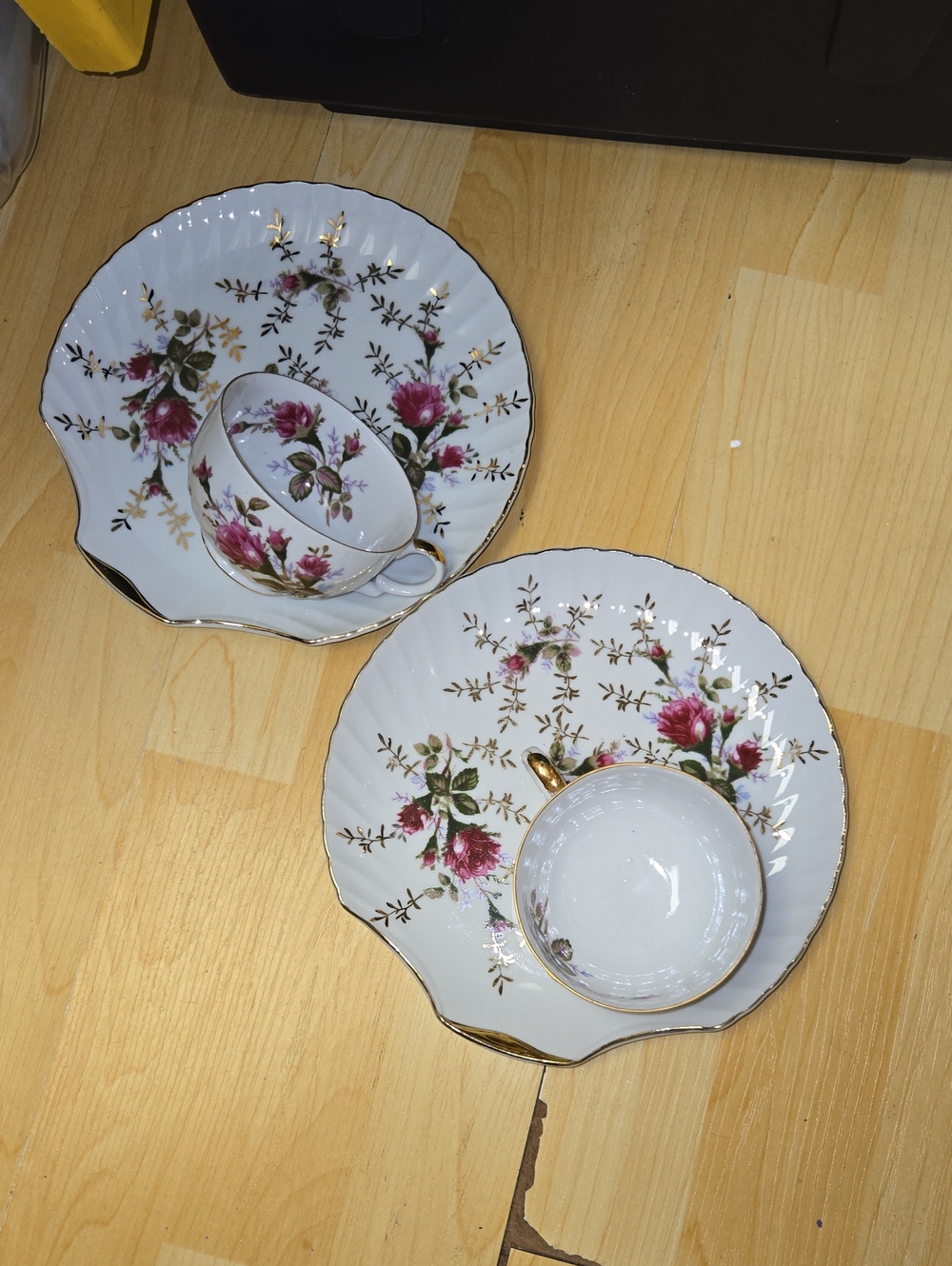 Elegant Floral Fan Shaped Fine China Norcrest Teacup & Saucer Sets